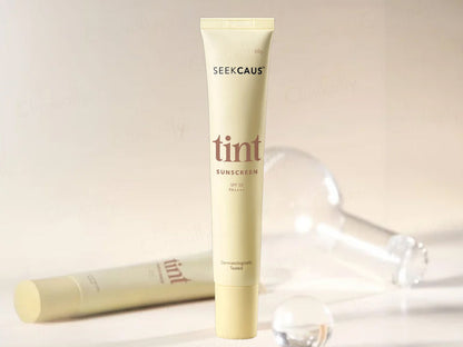 SEEKCAUS TINTED SUNSCREEN SPF50+ (50gm)